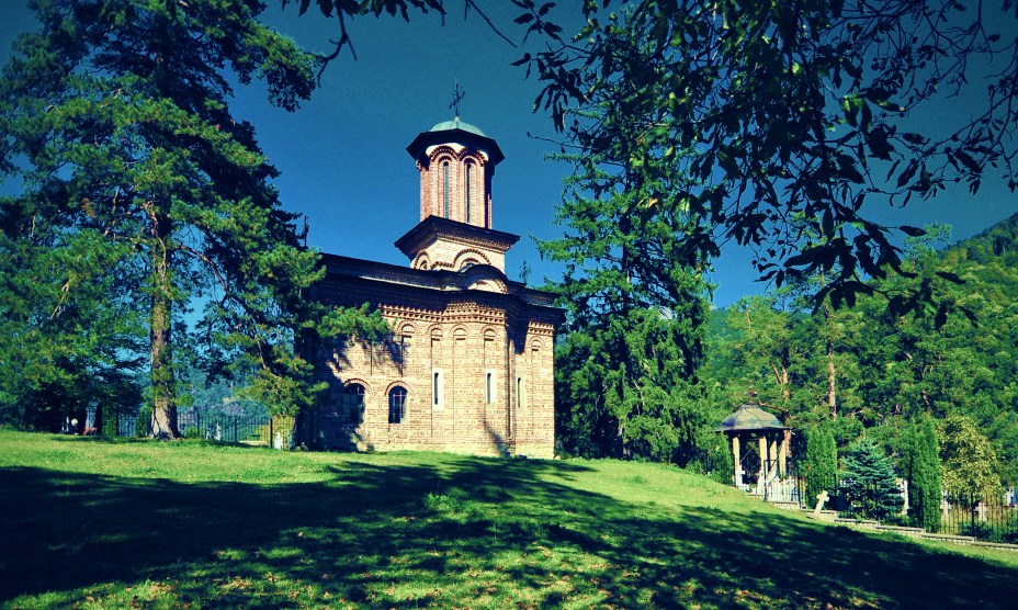 Igreja Medieval bizantina, construída no século XIV, na Romênia