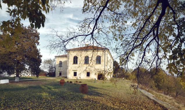 A Casa de Pedra de Udriște Năsturel, importante escritor e poeta da Romênia, que viveu no século XVI