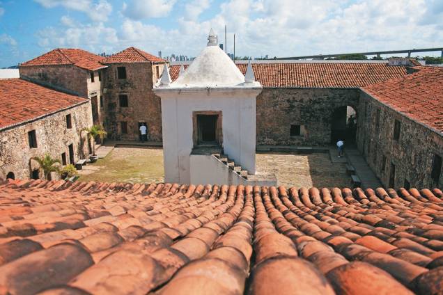 O Forte dos Reis Magos abriga o Marco de Touros, de 1501, considerado o mais antigo documento histórico do Brasil (a peça teria sido o primeiro marco da posse da Coroa portuguesa no país). 