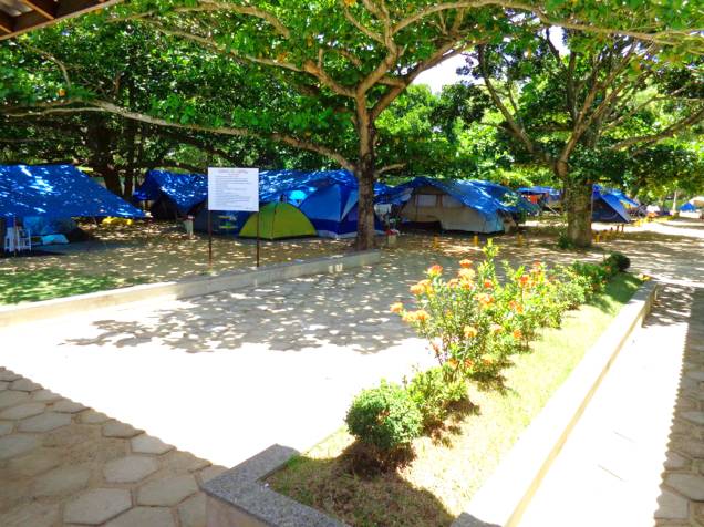 <strong><a href="https://msmairins.wix.com/campingitaipava" rel="Camping e Pousada Itaipava" target="_blank">Camping e Pousada Itaipava</a>, Itapemerim, <a href="https://viajeaqui.abril.com.br/estados/br-espirito-santo" rel="Espírito Santo" target="_self">Espírito Santo</a></strong> A pequena cidade de Itapemerim é o lar da bela praia de Itaipava que, com sua faixa de areia branca e mar tranquilo, atrai muitos turistas na alta temporada. Nos arredores do litoral, o camping homônimo possui ampla área verde, restaurante e playground pra divertir as crianças <strong><a href="https://msmairins.wix.com/campingitaipava" rel="Camping e Pousada Itaipava" target="_blank">Camping e Pousada Itaipava</a>, Itapemerim, <a href="https://viajeaqui.abril.com.br/estados/br-espirito-santo" rel="Espírito Santo" target="_self">Espírito Santo</a></strong> A pequena cidade de Itapemerim é o lar da bela praia de Itaipava que, com sua faixa de areia branca e mar tranquilo, atrai muitos turistas na alta temporada. Nos arredores do litoral, o camping homônimo possui ampla área verde, restaurante e playground pra divertir as crianças