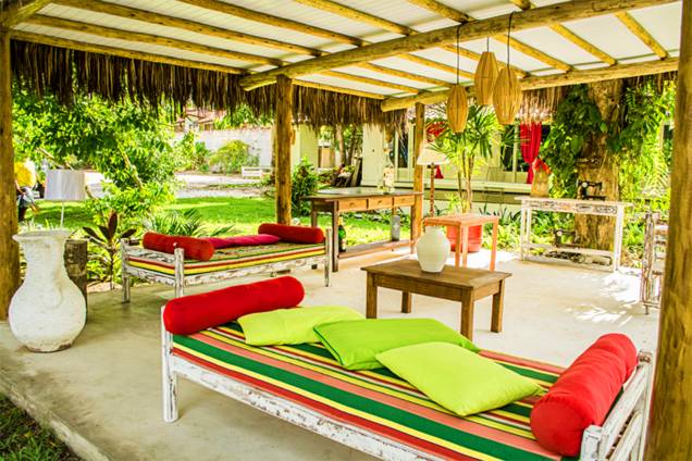 <strong><a href="https://campingmundai.com.br/" rel="Camping Mundaí" target="_blank">Camping Mundaí</a>, <a href="https://viajeaqui.abril.com.br/cidades/br-ba-porto-seguro" rel="Porto Seguro" target="_self">Porto Seguro</a>, <a href="https://viajeaqui.abril.com.br/estados/br-bahia" rel="Bahia" target="_self">Bahia</a></strong> Apesar de ter um hotel confortável, o Mundaí chama a atenção pelo seu camping, com infra-estrutura completa e charmosa. Localizado há poucos metros do mar, ele possui espaços para barracas e motorhomes. Ná área, há restaurante, cozinha com fogão, churrasqueira e academia <em><a href="https://www.booking.com/hotel/br/mundai-praia.pt-br.html?aid=332455&label=viagemabril-campings-pelo-brasil" rel="Faça sua reserva no Camping Mundaí no Booking.com" target="_blank">Faça sua reserva no Camping Mundaí no Booking.com</a></em> <strong><a href="https://campingmundai.com.br/" rel="Camping Mundaí" target="_blank">Camping Mundaí</a>, <a href="https://viajeaqui.abril.com.br/cidades/br-ba-porto-seguro" rel="Porto Seguro" target="_self">Porto Seguro</a>, <a href="https://viajeaqui.abril.com.br/estados/br-bahia" rel="Bahia" target="_self">Bahia</a></strong> Apesar de ter um hotel confortável, o Mundaí chama a atenção pelo seu camping, com infra-estrutura completa e charmosa. Localizado há poucos metros do mar, ele possui espaços para barracas e motorhomes. Ná área, há restaurante, cozinha com fogão, churrasqueira e academia <em><a href="https://www.booking.com/hotel/br/mundai-praia.pt-br.html?aid=332455&label=viagemabril-campings-pelo-brasil" rel="Faça sua reserva no Camping Mundaí no Booking.com" target="_blank">Faça sua reserva no Camping Mundaí no Booking.com</a></em>