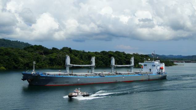 O Canal do Panamá continua sendo uma das principais vias mercantis do planeta, com uma passagem incessante de cargas e produtos