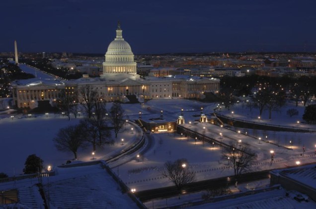 O "eixo monumental" entre o Congresso americano, o mall e a o monumento a George Washington