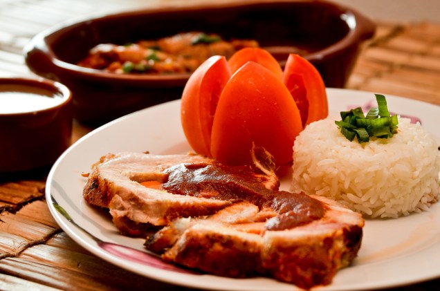 A carne recheada é um dos pratos servidos durante o Festival de Cultura e Gastronomia da Roça, em Gonçalves, Minas Gerais
