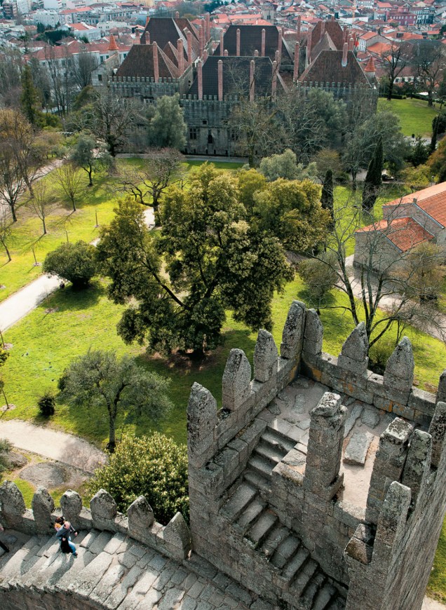 Pedra sobre pedra: o castelo onde nasceu o primeiro rei, dom Afonso Henriques, em <strong>Guimarães</strong>