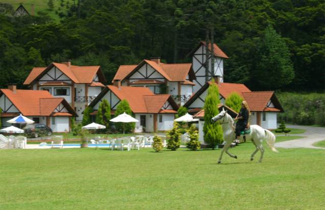Passeio a cavalo na Pousada dos Marchadores, em Monte Verde, Minas Gerais Passeio a cavalo na Pousada dos Marchadores, em Monte Verde, Minas Gerais