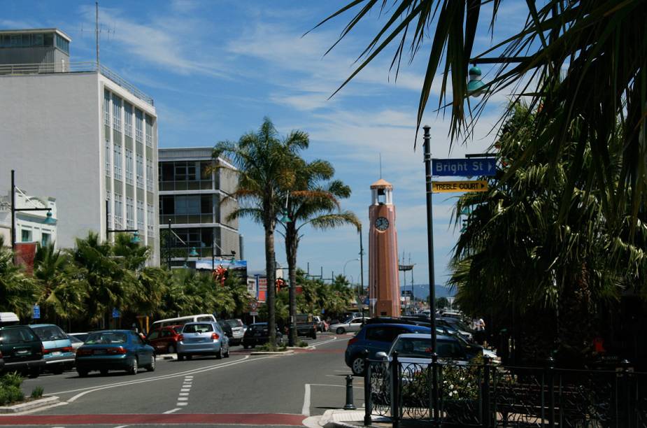 Relativamente pacata durante o ano, o centro de Gisborne fica povoado durante o Réveillon