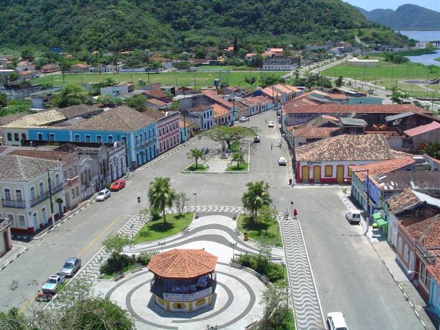 Tombada como patrimônio nacional, a cidade de <a href="https://viajeaqui.abril.com.br/cidades/br-sp-iguape" rel="Iguape (SP)" target="_blank">Iguape (SP)</a> se orgulha do Centro Histórico, com casario preservado do fim do século 18 (quando a região viveu seu apogeu em função do Ciclo do Ouro) Tombada como patrimônio nacional, a cidade de <a href="https://viajeaqui.abril.com.br/cidades/br-sp-iguape" rel="Iguape (SP)" target="_blank">Iguape (SP)</a> se orgulha do Centro Histórico, com casario preservado do fim do século 18 (quando a região viveu seu apogeu em função do Ciclo do Ouro)