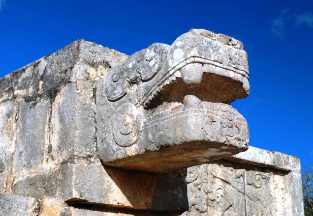 Escultura em Chichen Itzá Escultura em Chichen Itzá