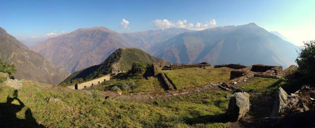 <strong>Choquequirao – Peru</strong>Seu nome significa "berço de ouro" em quechua e trata-se de uma cidade inca clássica, com setores sagrado, urbano e agrícola. Apenas 30% de sua área total foram escavados, mas uma parceria entre governo do Peru e da França promete acelerar os trabalhos – a ideia é transformar essa pequena cidade em ruínas em uma nova Machu Picchu.