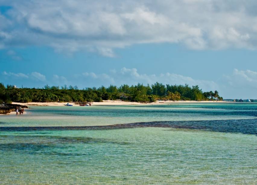 A ilhazinha de Coco Cay é uma das mais meridionais das Bahamas, quase junto à Cuba