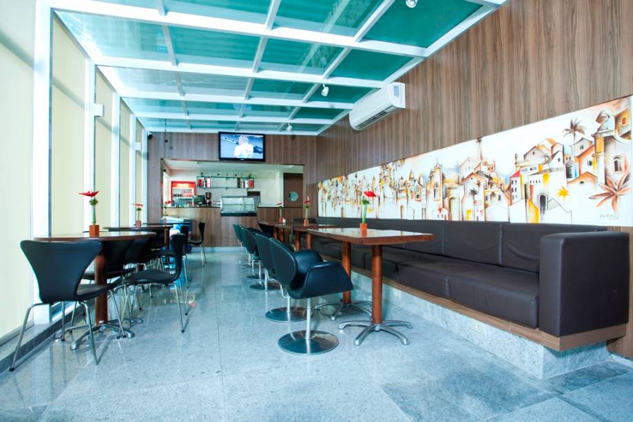 Cofeeshop do hotel Beach Class Suites, em Recife, Pernambuco