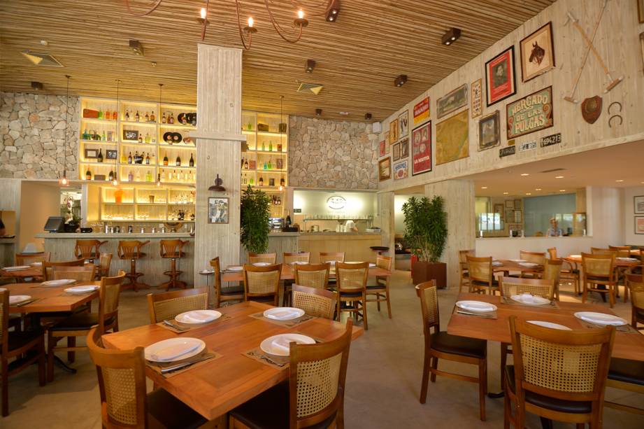 Ambiente do <a href="https://viajeaqui.abril.com.br/estabelecimentos/br-rj-rio-de-janeiro-restaurante-corrientes-348" rel="restaurante Corrientes 348" target="_blank">restaurante Corrientes 348</a>, no <a href="https://viajeaqui.abril.com.br/cidades/br-rj-rio-de-janeiro" rel="Rio de Janeiro (RJ)" target="_blank">Rio de Janeiro (RJ)</a>