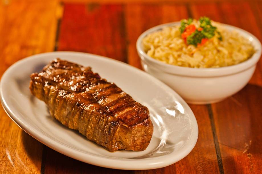 Estrelada pelo GUIA QUATRO RODAS, a casa <a href="https://viajeaqui.abril.com.br/estabelecimentos/br-df-brasilia-restaurante-corrientes-348" rel="Corrientes 348"><strong>Corrientes 348</strong></a>, de raiz paulistana e culinária portenha, vai servir o bife de chorizo angosto com arroz parrillero como prato principal do jantar da Brasília Restaurant Week