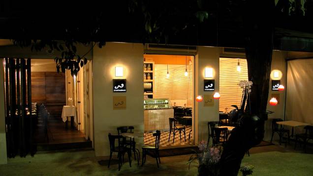 <a href="https://viajeaqui.abril.com.br/estabelecimentos/br-mg-belo-horizonte-restaurante-dartagnan" rel="DArtagnan (Belo Horizonte)"><strong>DArtagnan</strong></a><strong> (Belo Horizonte)</strong><br /> <br /> O restaurante estrelado pelo GUIA QUATRO RODAS sugere na Páscoa o <strong>lombo de bacalhau ao vinho do Porto</strong>, acompanhado de purê ao forno. O prato custa R$ 72 <a href="https://viajeaqui.abril.com.br/estabelecimentos/br-mg-belo-horizonte-restaurante-dartagnan" rel="DArtagnan (Belo Horizonte)"><strong>DArtagnan</strong></a><strong> (Belo Horizonte)</strong><br /> <br /> O restaurante estrelado pelo GUIA QUATRO RODAS sugere na Páscoa o <strong>lombo de bacalhau ao vinho do Porto</strong>, acompanhado de purê ao forno. O prato custa R$ 72