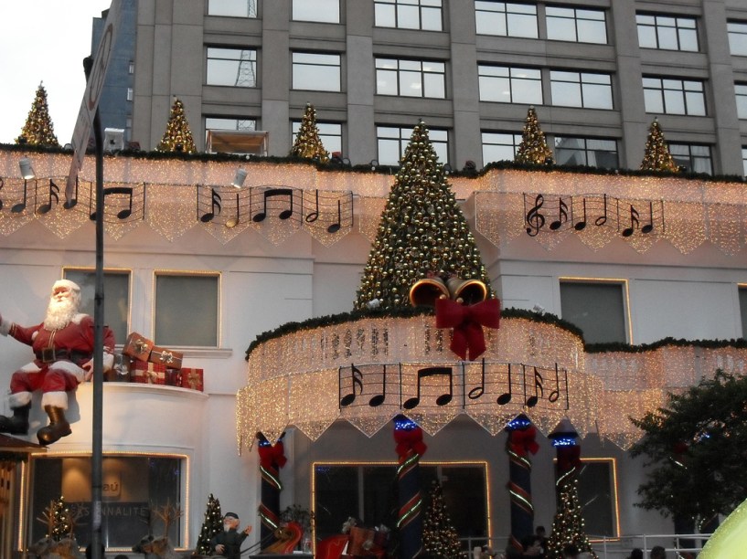 Veja como ficou a decoração de Natal em Poços de Caldas