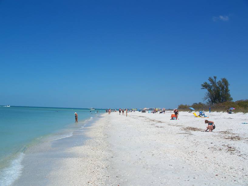 <strong>9. Delnor-Wiggins Pass State Park, Naples, Flórida</strong>Apesar de estar dentro de uma área urbanizada, Delnor-Wigns agrada pela sua vegetação e areia fina