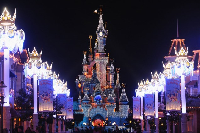 Castelo inspirado no filme <em>A Bela Adormecida</em>, na Disney de Paris