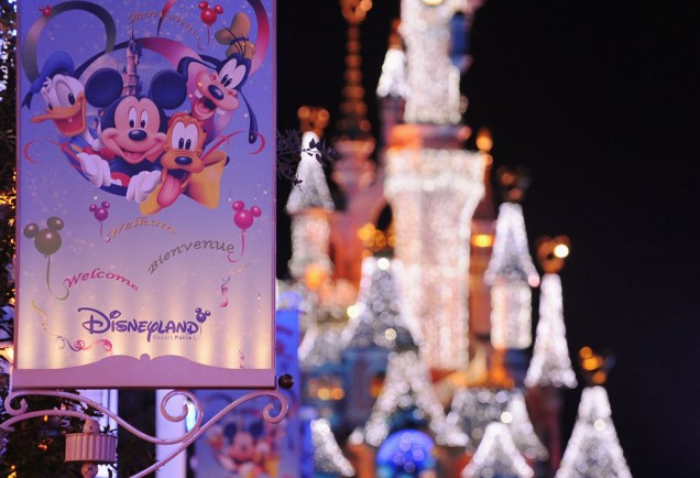 Cartaz de boas-vindas na Disney de Paris
