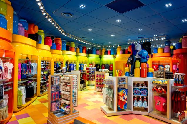 Como nos demais resorts do complexo, há uma lojinha no Art of Animation Resort Como nos demais resorts do complexo, há uma lojinha no Art of Animation Resort