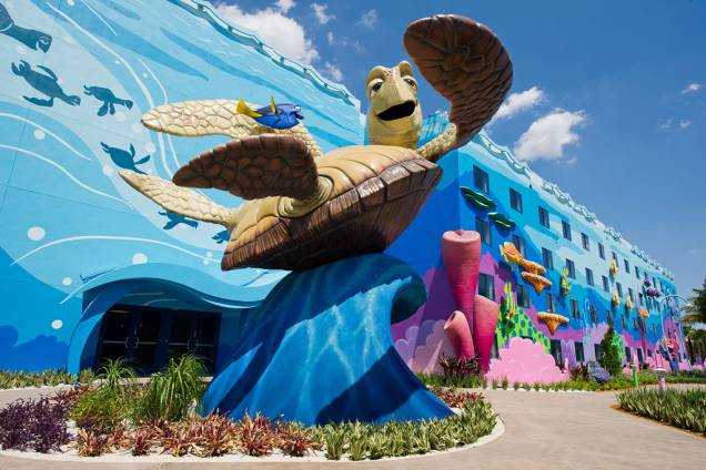 Alegorias gigantes decoram a ala dedicada ao filme <em>Procurando Nemo</em> no novo Art of Animation Resort Alegorias gigantes decoram a ala dedicada ao filme <em>Procurando Nemo</em> no novo Art of Animation Resort