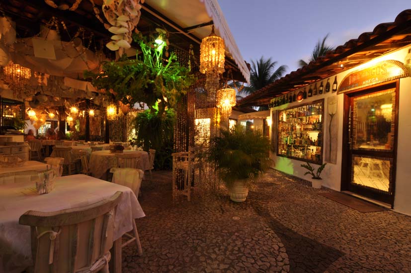Ambiente do Restaurante Domingos, em Porto de Galinhas, Pernambuco