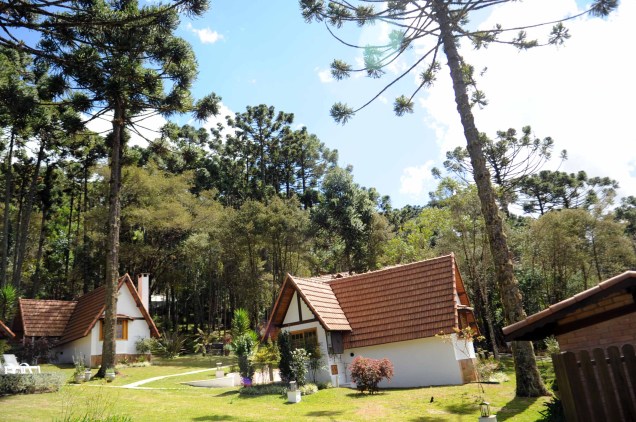 A Pousada Provence Cottage, em Monte Verde, Minas Gerais, tem seis chalés rodeados de canteiros de lavandas