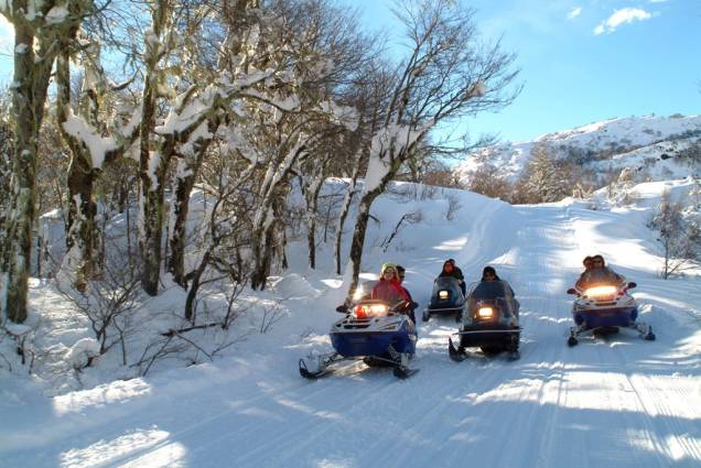 O snowmobile é uma das atividades de inverno em Chillán