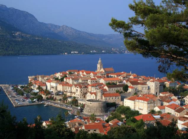 Korcula, na Croácia, é uma cidade costeira que faz sucesso no verão; entre as atrações da cidade, estão as ruínas de uma casa que, diz a lenda, pertenceu ao navegador Marco Polo - hoje, o lugar é um museu