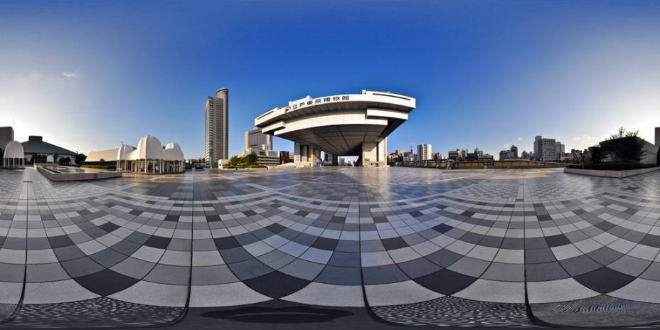 O Museu Edo-Tóquio está em um moderno edifício no bairro de Ryogoku