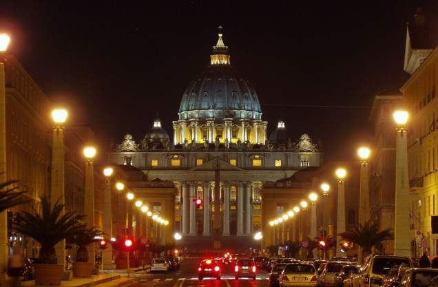 Cúpula da Basílica de São Pedro, vista a partir da Via della Conciliazione
