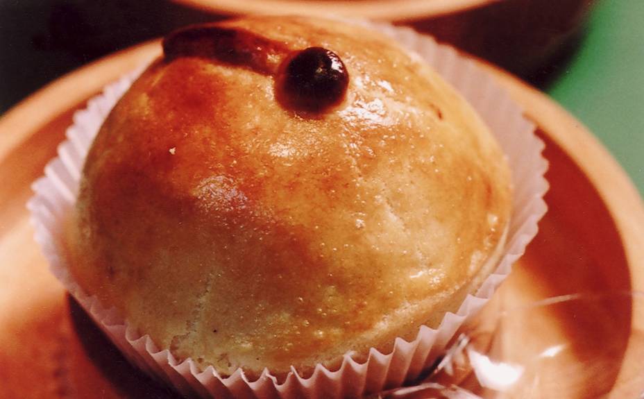 <strong>Empadinha</strong><br /><br />Ela está nas festinhas de aniversário, coquetéis, nas padarias, nas lanchonetes, no cardápio dos bares. O nome ficou no diminutivo, pois é um salgado para se comer em poucas bocadas. Esta é a empadinha, que nas versões mais tradicionais vêm com recheio de camarão ou palmito, mas nas casas especializadas há mais opções de sabores. Escolha certa é a <a href="https://www.empadabrasil.com.br/" rel="Empada Brasil"><strong>Empada Brasil</strong></a>, que teve sua primeira unidade em Petrópolis (RJ), mas hoje tem filiais em vários estados. Cada unidade custa R$ 4,20 – são 12 opções de recheio. <strong>Empadinha</strong><br /><br />Ela está nas festinhas de aniversário, coquetéis, nas padarias, nas lanchonetes, no cardápio dos bares. O nome ficou no diminutivo, pois é um salgado para se comer em poucas bocadas. Esta é a empadinha, que nas versões mais tradicionais vêm com recheio de camarão ou palmito, mas nas casas especializadas há mais opções de sabores. Escolha certa é a <a href="https://www.empadabrasil.com.br/" rel="Empada Brasil"><strong>Empada Brasil</strong></a>, que teve sua primeira unidade em Petrópolis (RJ), mas hoje tem filiais em vários estados. Cada unidade custa R$ 4,20 – são 12 opções de recheio.