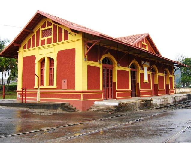 Estação ferroviária Estação ferroviária