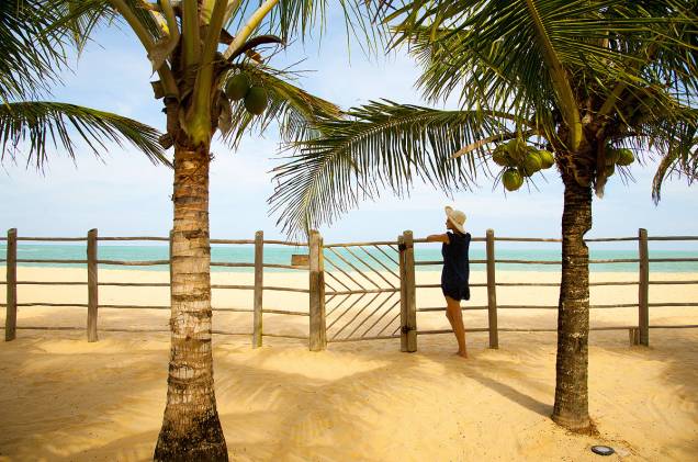 A pousada fica na <a href="https://viajeaqui.abril.com.br/estabelecimentos/br-ba-trancoso-atracao-praia-do-rio-verde-pedra-grande" rel="Praia do Rio Verde" target="_blank">Praia do Rio Verde</a>, uma das estreladas pelo GUIA QUATRO RODAS A pousada fica na <a href="https://viajeaqui.abril.com.br/estabelecimentos/br-ba-trancoso-atracao-praia-do-rio-verde-pedra-grande" rel="Praia do Rio Verde" target="_blank">Praia do Rio Verde</a>, uma das estreladas pelo GUIA QUATRO RODAS