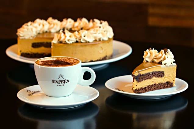 <strong>Exprèx Caffè (XV de Novembro):</strong> 1 Capuccino + 1 Canolli recheado com creme de baunilha ou 1 Petit Gateau de Doce de Leite (R$12,00), ou um Blend espresso Grenat (R$ 4,00) <strong>Exprèx Caffè (XV de Novembro):</strong> 1 Capuccino + 1 Canolli recheado com creme de baunilha ou 1 Petit Gateau de Doce de Leite (R$12,00), ou um Blend espresso Grenat (R$ 4,00)