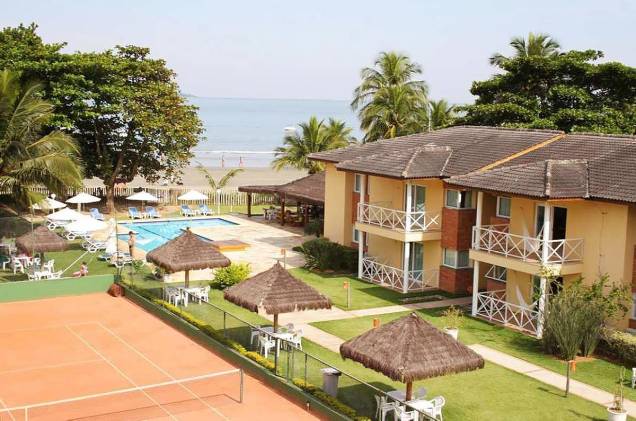 <a href="https://viajeaqui.abril.com.br/estabelecimentos/br-sp-sao-sebastiao-hospedagem-vistabela-resort" rel="VISTABELA RESORT" target="_blank"><strong>VISTABELA RESORT</strong></a>Apesar de pertencer ao badalado leque de praias de <a href="https://viajeaqui.abril.com.br/cidades/br-sp-sao-sebastiao" rel="São Sebastião" target="_blank">São Sebastião</a>, no Litoral Norte paulista, o resort duas-estrelas vende tranquilidade logo em frente ao mar calmo e limpo de <a href="https://viajeaqui.abril.com.br/estabelecimentos/br-sp-sao-sebastiao-atracao-praia-barequecaba" rel="Barequeçaba" target="_blank">Barequeçaba</a>. Ideal para famílias, o hotel tem quartos amplos com cozinha, além de piscina infantil climatizada, sala de jogos e playground. O pacote de seis noites com meia-pensão inclui ceia, fogos na praia e show ao vivo. Durante a festa, as crianças poderão fcar sob os cuidados de recreadores infantis.<strong>Quando: </strong>em 27 de dezembro<strong>Quanto:</strong> desde R$ 8 860 por casal<strong>Crianças:</strong> cortesia para uma de até 5 anos no quarto dos pais <a href="https://viajeaqui.abril.com.br/estabelecimentos/br-sp-sao-sebastiao-hospedagem-vistabela-resort" rel="VISTABELA RESORT" target="_blank"><strong>VISTABELA RESORT</strong></a>Apesar de pertencer ao badalado leque de praias de <a href="https://viajeaqui.abril.com.br/cidades/br-sp-sao-sebastiao" rel="São Sebastião" target="_blank">São Sebastião</a>, no Litoral Norte paulista, o resort duas-estrelas vende tranquilidade logo em frente ao mar calmo e limpo de <a href="https://viajeaqui.abril.com.br/estabelecimentos/br-sp-sao-sebastiao-atracao-praia-barequecaba" rel="Barequeçaba" target="_blank">Barequeçaba</a>. Ideal para famílias, o hotel tem quartos amplos com cozinha, além de piscina infantil climatizada, sala de jogos e playground. O pacote de seis noites com meia-pensão inclui ceia, fogos na praia e show ao vivo. Durante a festa, as crianças poderão fcar sob os cuidados de recreadores infantis.<strong>Quando: </strong>em 27 de dezembro<strong>Quanto:</strong> desde R$ 8 860 por casal<strong>Crianças:</strong> cortesia para uma de até 5 anos no quarto dos pais