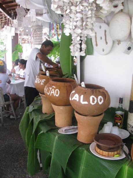 Feijoada do Restaurante Domingos, em Porto de Galinhas, Pernambuco.