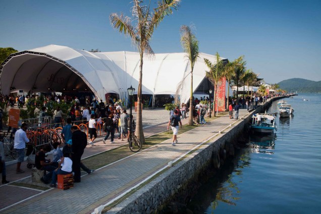 Tenda da Flip, a festa literaria internacional de Paraty