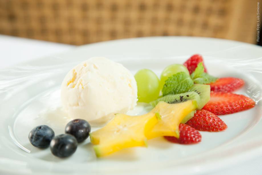 <a href="https://viajeaqui.abril.com.br/estabelecimentos/br-sp-sao-paulo-restaurante-florina" rel="Florina" target="_blank"><strong>Florina</strong></a>Sorbet artesanal de lichia com frutas da estação é uma das sobremesas do jantar na casa