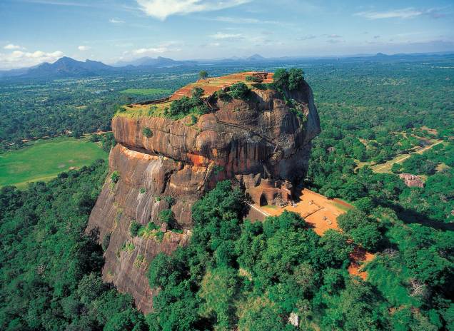 Vista aérea da fortaleza Sigiriya Vista aérea da fortaleza Sigiriya