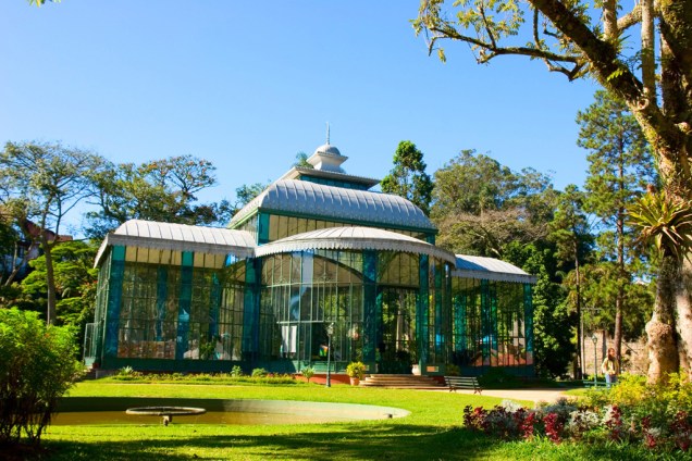 Construído na França, o Palácio de Cristal, em Petrópolis (RJ), foi trazido desmontado para o Brasil, como um presente de Conde dEu para sua esposa, a Princesa Isabel