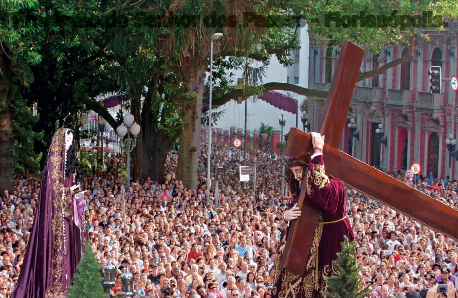 As imagens de <strong>Nosso Senhor dos Passos</strong> e de <strong>Nossa Senhora das Dores</strong> durante a <strong>Procissão do Encontro, </strong>em <strong><a href="https://viajeaqui.abril.com.br/cidades/br-sc-florianopolis" rel="Florianópolis" target="_blank">Florianópolis</a></strong> (<a href="https://viajeaqui.abril.com.br/estados/br-santa-catarina" rel="Santa Catarina" target="_blank"><strong>Santa Catarina</strong></a>)