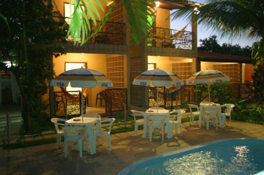 Piscina da <a href="https://viajeaqui.abril.com.br/estabelecimentos/br-pe-porto-de-galinhas-hospedagem-pousada-aldeia-dos-anjos" rel="Pousada Aldeia dos Anjos"><strong>Pousada Aldeia dos Anjos</strong></a>, em <a href="https://viajeaqui.abril.com.br/cidades/br-pe-porto-de-galinhas" rel="Porto de Galinhas">Porto de Galinhas</a>