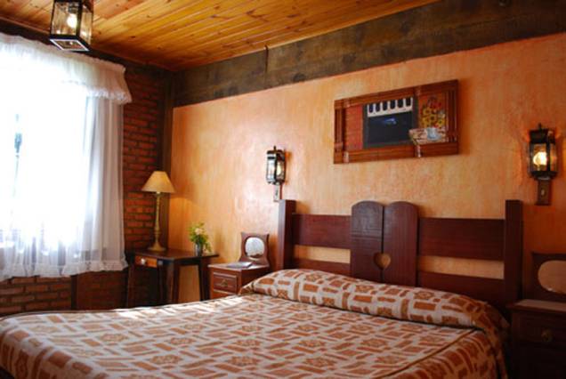 Apartamento da pousada Monte Imperial, em Petrópolis, Rio de Janeiro Apartamento da pousada Monte Imperial, em Petrópolis, Rio de Janeiro