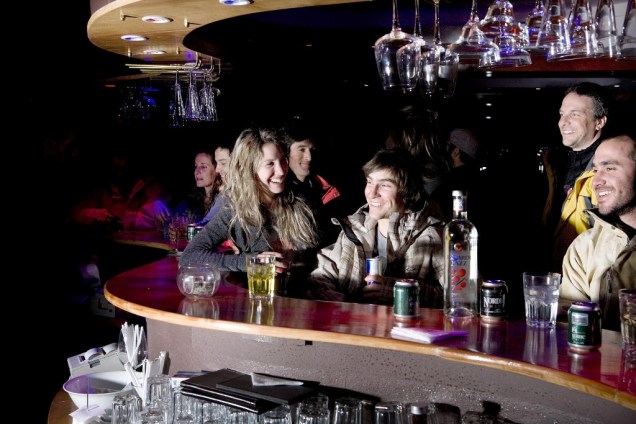 Bares e restaurantes em Valle Nevado são o ponto de encontro principal depois do esqui