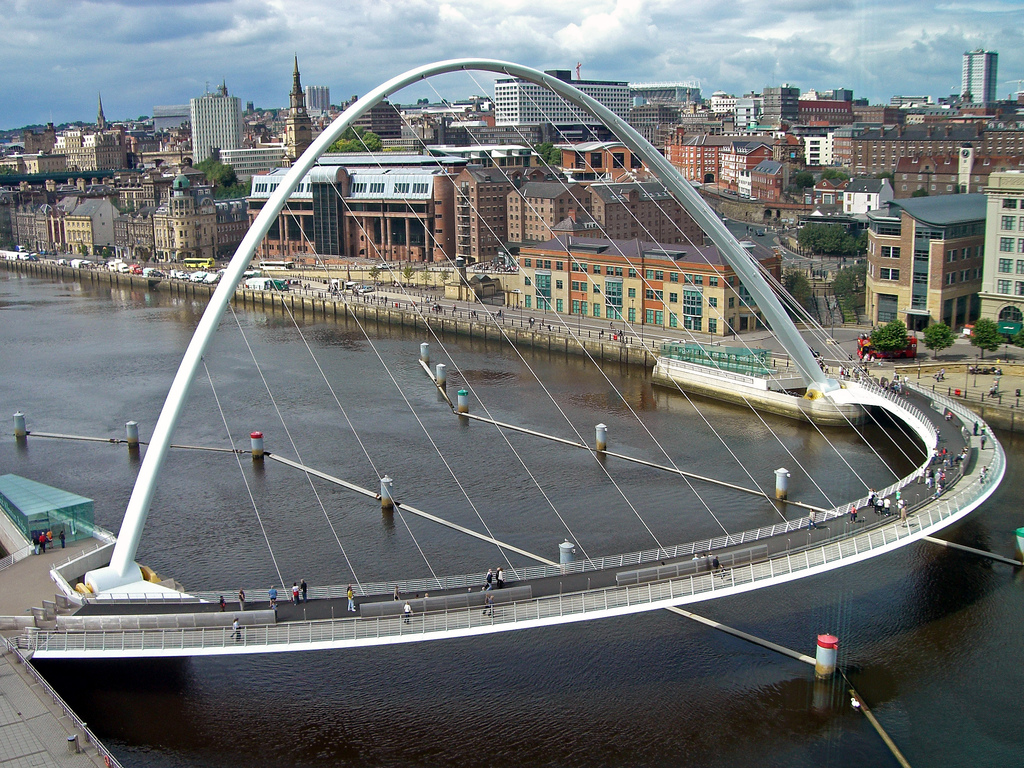 Gateshead Millenium Bridge, Reino Unido
