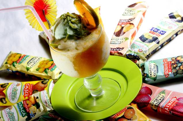 <strong>Sorvetes e picolés de frutas do cerrado</strong> Na foto, gelado de laranja com três bolas de sorvete, suco e raspas da fruta da sorveteria <a href="https://www.frutosdobrasil.com.br/pt" target="_blank" rel="noopener">Frutos do Brasil</a>, em Goiânia. No estado, algumas sorveterias vendem mais de 30 sabores de sorvetes à base de frutas típicas da região e do país, como pequi e açaí Onde comer: na <a href="https://www.facebook.com/pages/Sorvete-Naturais/432993173402560" target="_blank" rel="noopener">Sorvetes Naturais</a>, em <a href="https://viajeaqui.abril.com.br/cidades/br-go-pirenopolis" target="_blank" rel="noopener">Pirenópolis (GO)</a> <strong>Sorvetes e picolés de frutas do cerrado</strong> Na foto, gelado de laranja com três bolas de sorvete, suco e raspas da fruta da sorveteria <a href="https://www.frutosdobrasil.com.br/pt" target="_blank" rel="noopener">Frutos do Brasil</a>, em Goiânia. No estado, algumas sorveterias vendem mais de 30 sabores de sorvetes à base de frutas típicas da região e do país, como pequi e açaí Onde comer: na <a href="https://www.facebook.com/pages/Sorvete-Naturais/432993173402560" target="_blank" rel="noopener">Sorvetes Naturais</a>, em <a href="https://viajeaqui.abril.com.br/cidades/br-go-pirenopolis" target="_blank" rel="noopener">Pirenópolis (GO)</a>