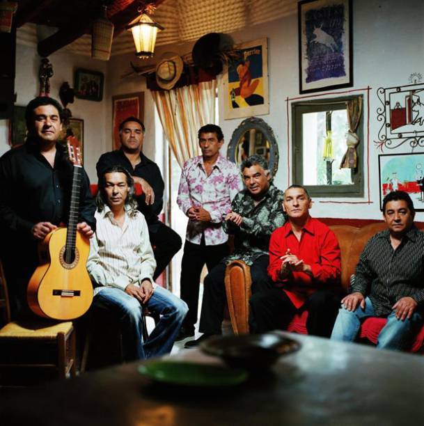 <strong>GIPSY KINGS</strong><br />      <br />      Eles são uma banda formada por ciganos que tocam rumba flamenca, um estilo musical variante do flamenco tradicional que é repleto de romantismo e violões marcantes. Eles são extremamente populares na França e no Reino Unido, mas você com certeza conhece os hits <em>Bamboleo, Volare </em>e <em>Djoli Djola</em>.            <strong>Onde e Quando</strong>: Rio de Janeiro, dia 27 de março, no Citibank Hall. São Paulo, dia 28, no Credicard Hall            <strong>Ingressos: </strong>site <a href="https://premier.ticketsforfun.com.br/shows/show.aspx?sh=GIPSYKUB12 " rel="Tickets for Fun" target="_blank">Tickets for Fun</a>