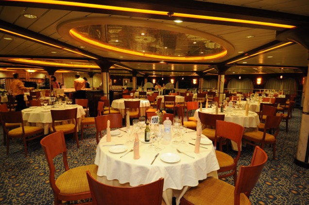 O navio tem quatro restaurantes a bordo