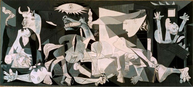 Entre outras preciosidades, exibe uma das mais tocantes pinturas sobre os efeitos da guerra, o painel <em>Guernica</em> (1937; 349 x 777 cm), de Pablo Picasso, que retrata os horrores dos bombardeios nacionalistas sobre a pacata cidade basca de Guernica. Só por essa obra-prima, o museu já vale a visita. <strong>Grátis às segundas, quintas, sextas e sábados das 19h às 21h, e aos domingos das 13h30 às 19h </strong><em>(preço regular: € 8).</em>